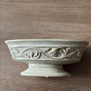 Elegant Cream Decorative Bowl